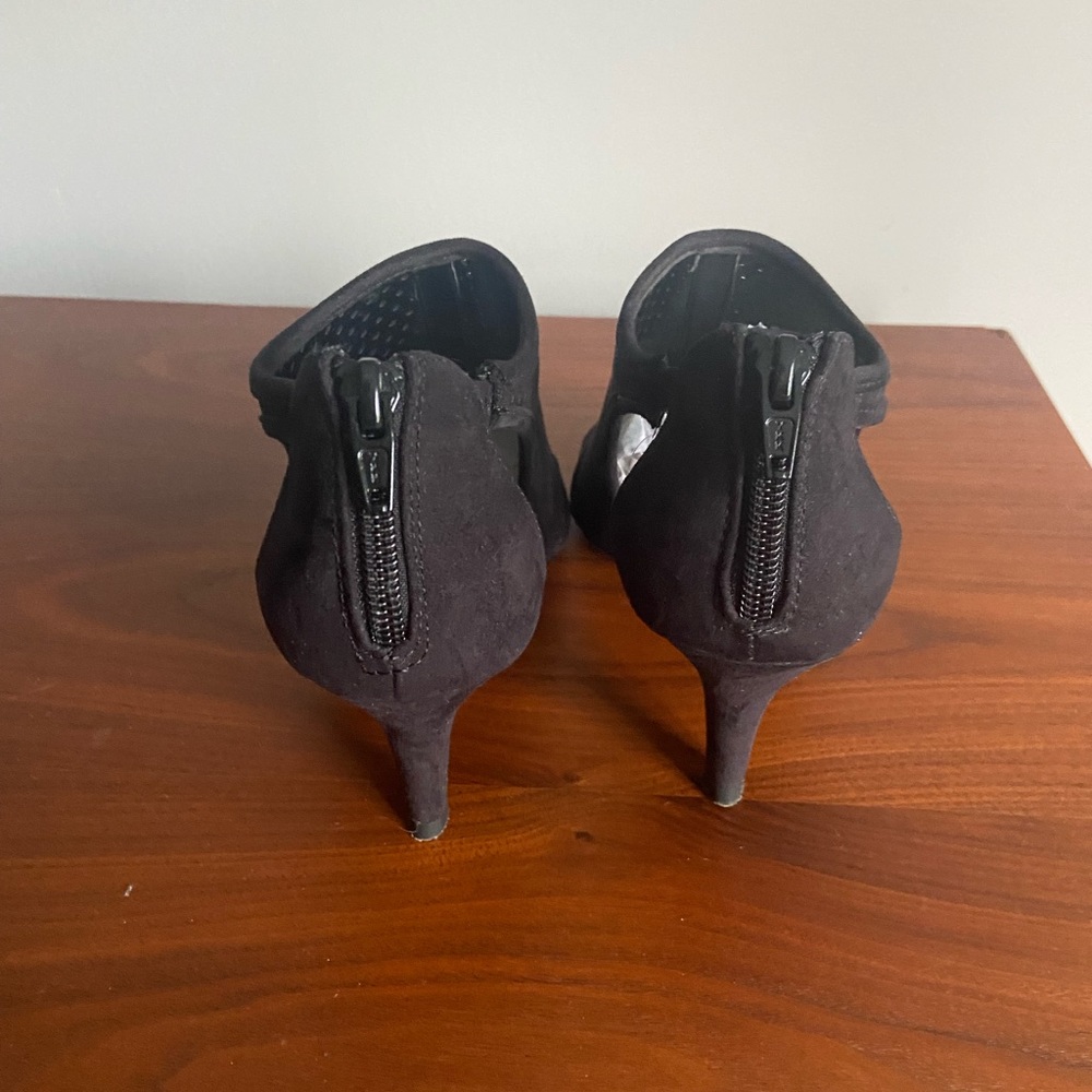 Black Open Toe Heels - image 3